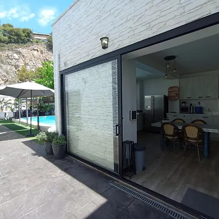 Edard's Great House Castelldefels